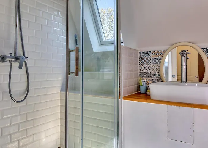 8 Bedroom In Holiday home