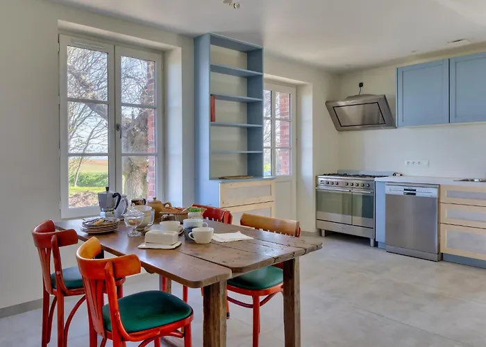 Holiday home 8 Bedroom In Vattetot-sur-Mer